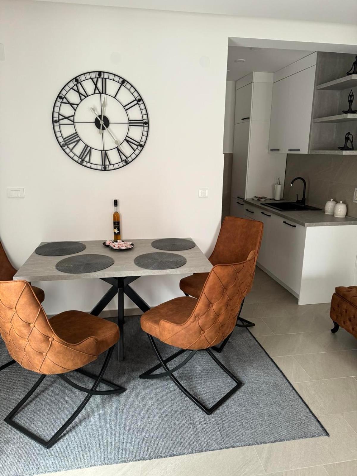 Apartman Anna Atina Budva Eksteriør billede